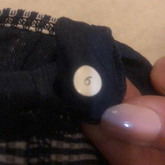 Lululemon 2 in 1 tanktop Gingham Navy Size 6 - Picture 2 of 5